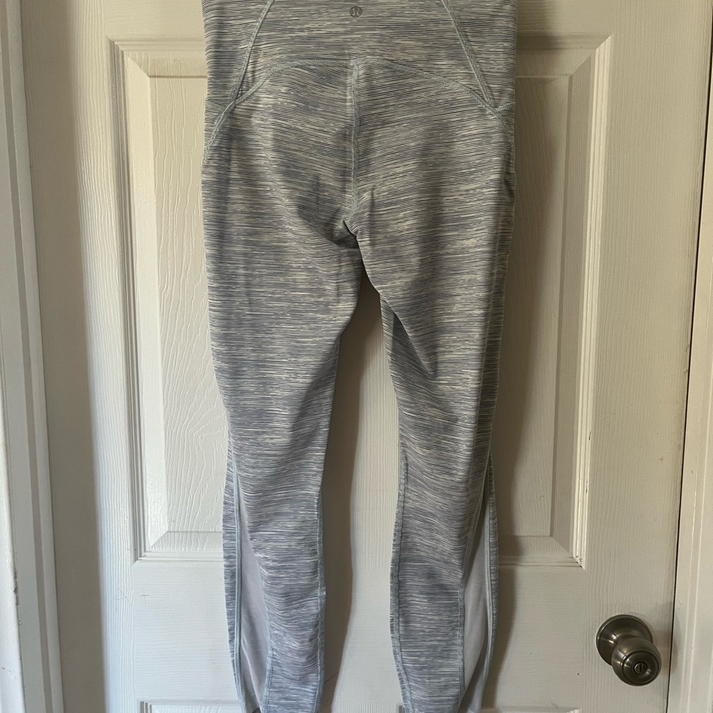 Lululemon Athletica Gray Leggings Soft Stretchy Knit long 25